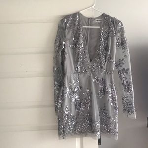 Superdown medium long sleeve silver dress